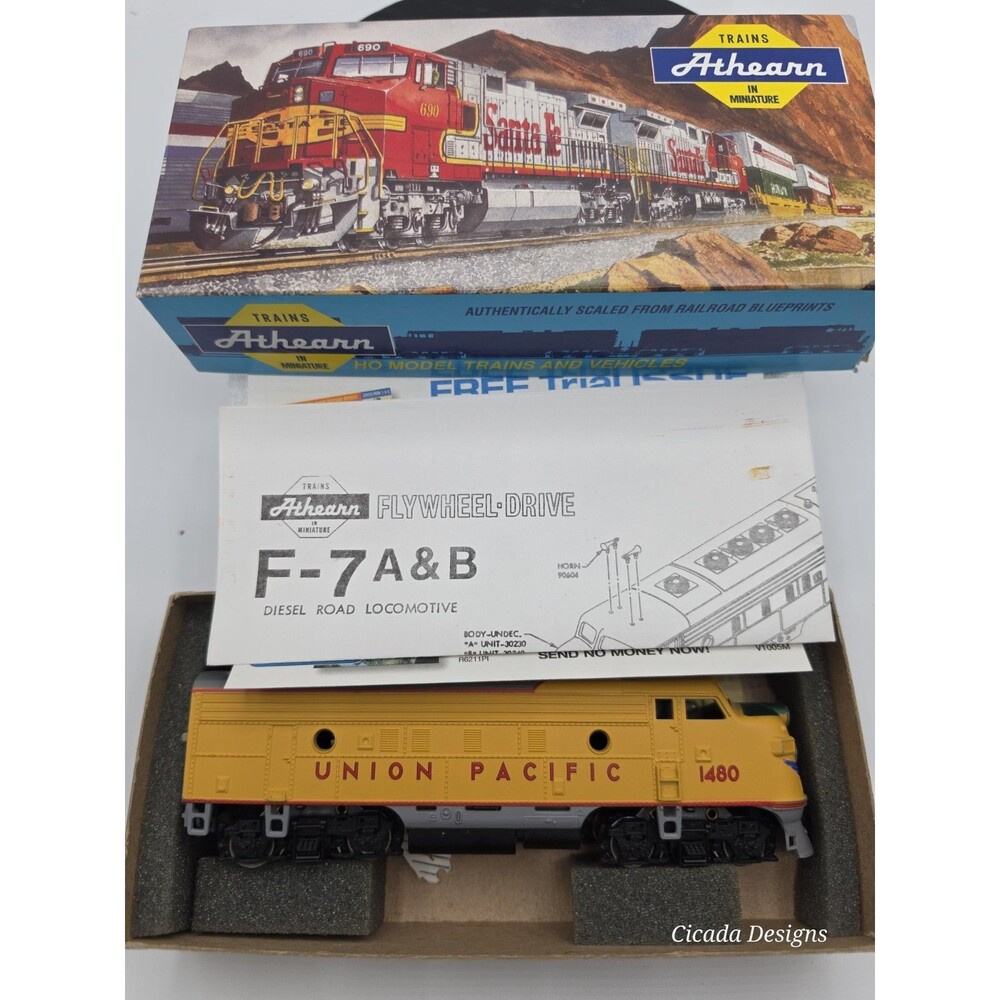HO Scale Union Pacific F7A PWR 3113 Diesel Passenger Locomotive Athearn Blue Box